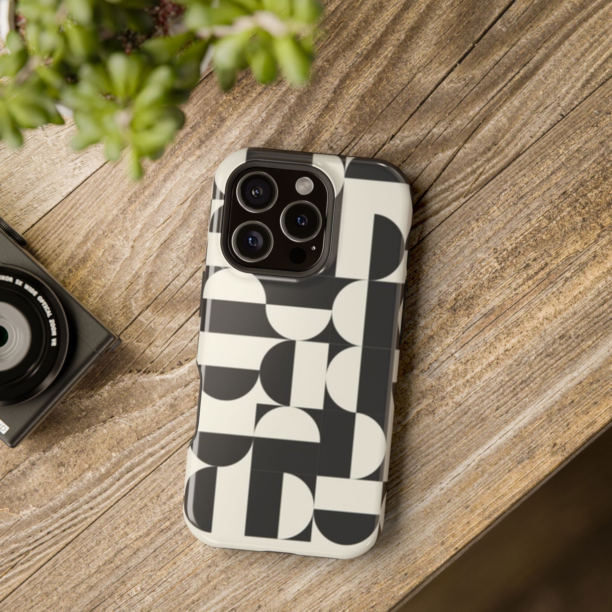 Black and White Design Impact-Resistant Case